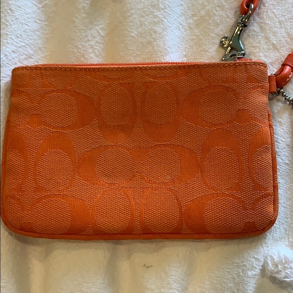 HP 🎉 Orange Coach Wristlet - Picture 2 of 6